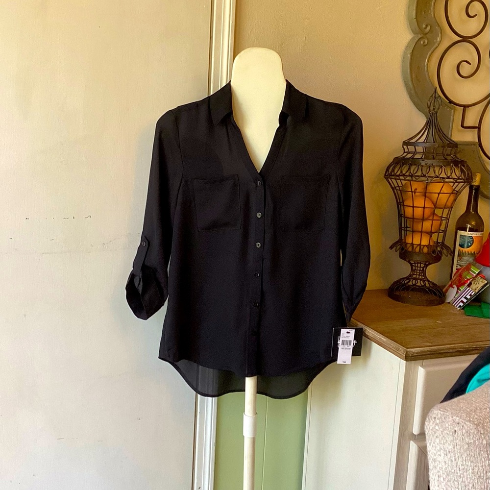 By & By Black long sleeve blouse in Medium